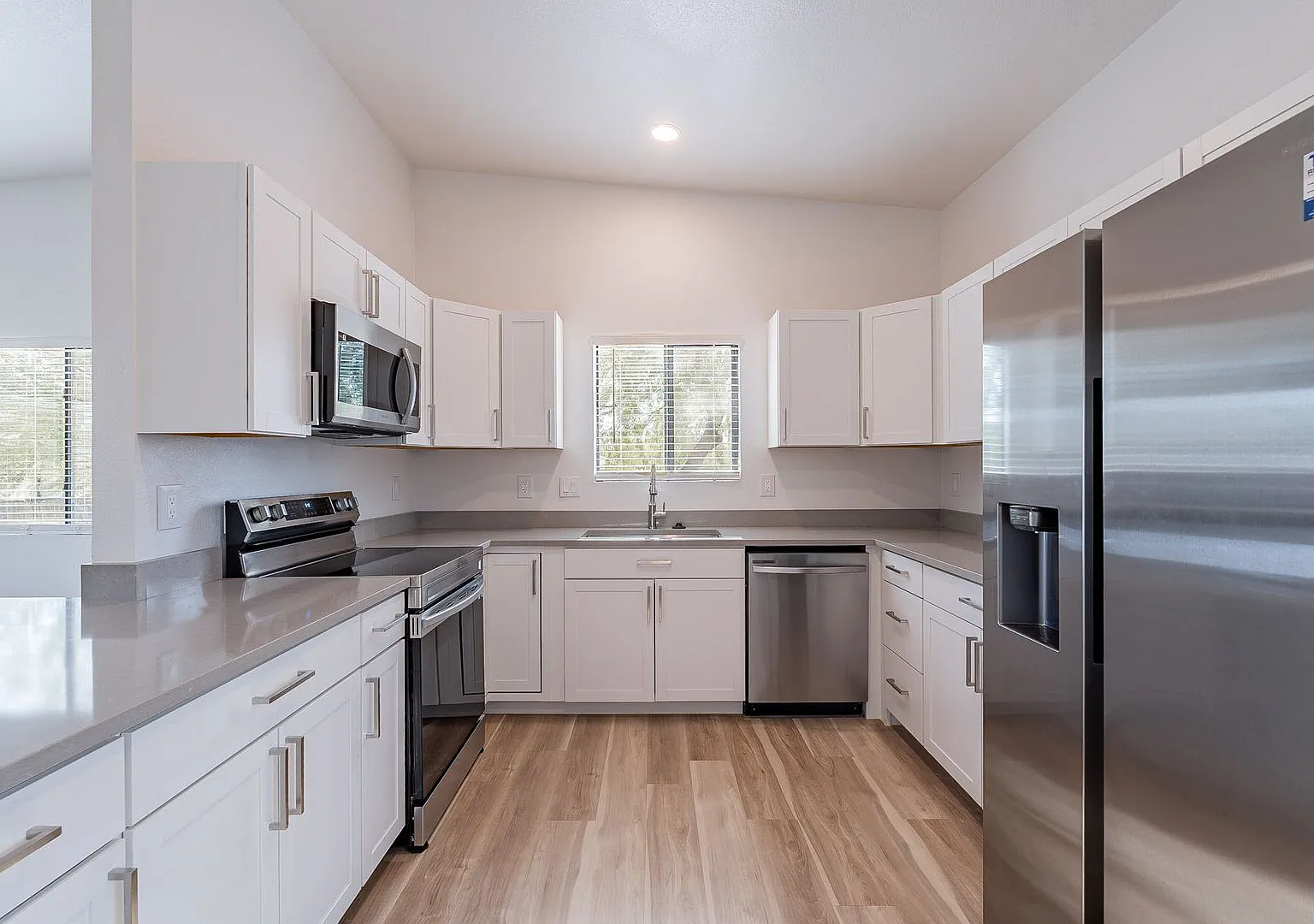1521 N. Park Ave. — Photo 4
