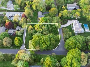 3 Baldwin Dr, Sag Harbor, NY 11963