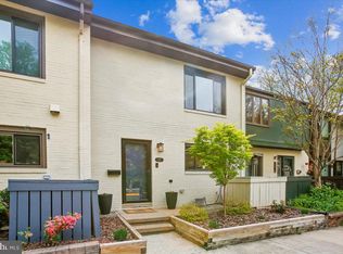 2017 Sarazen Pl, Reston, VA 20191
