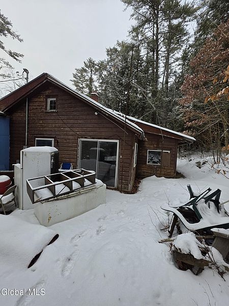 5th image of 228 Howe Road