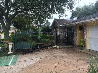 3711 Grapevine St, Houston, TX, 77045