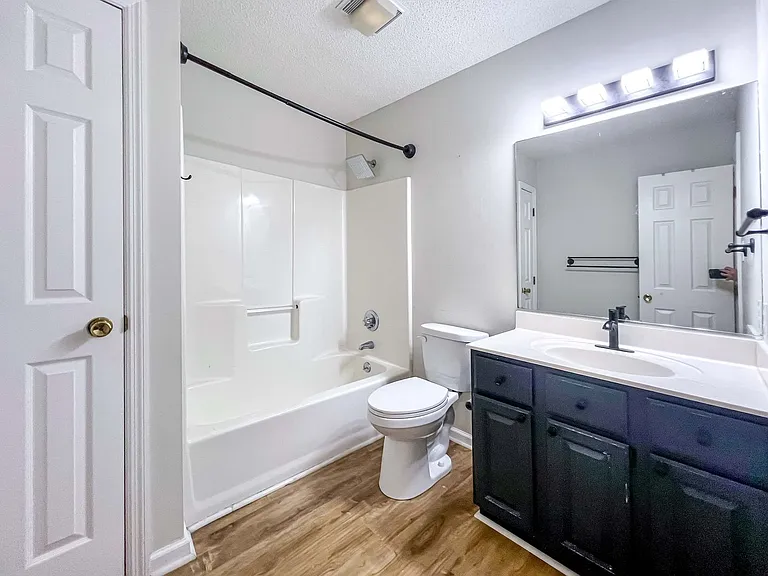 1321 Shadybrook Cove Ln — Photo 7