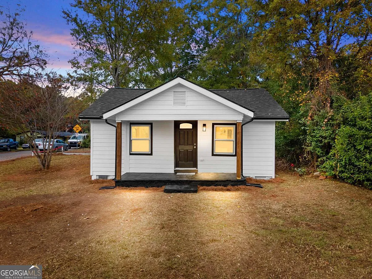 118 Perry St photo 1