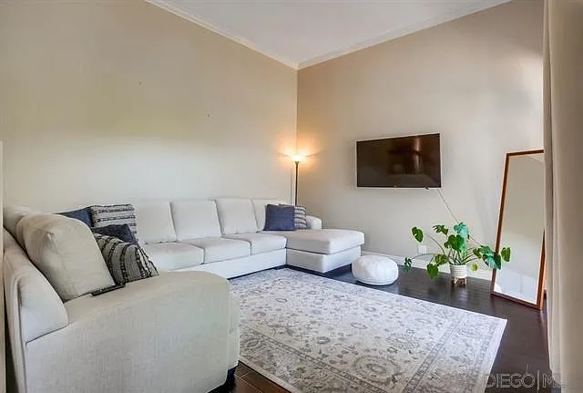 3 bed, 2.5 bath, 1622 sqft, $1,500 — Photo 2