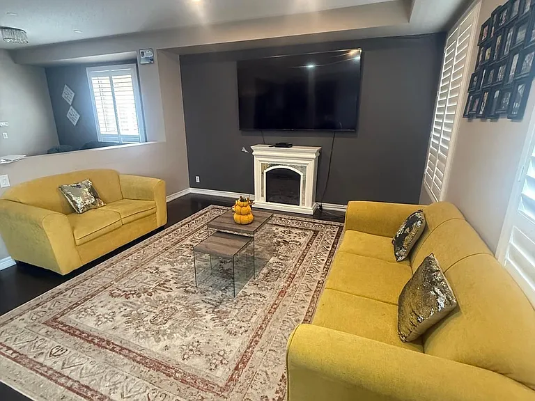 2322 Steeplechase St — Photo 5
