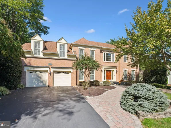 17516 Applewood Ln, Rockville, MD 20855