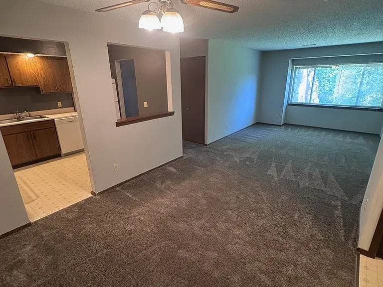 2539 Clayton Blvd — Photo 5