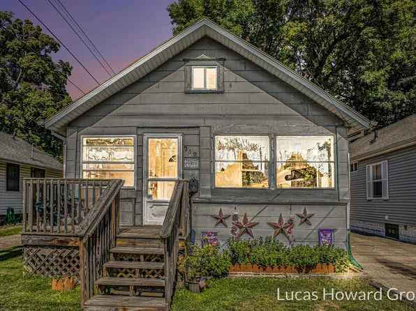 712 Lenore Ave, Lansing, MI 48910