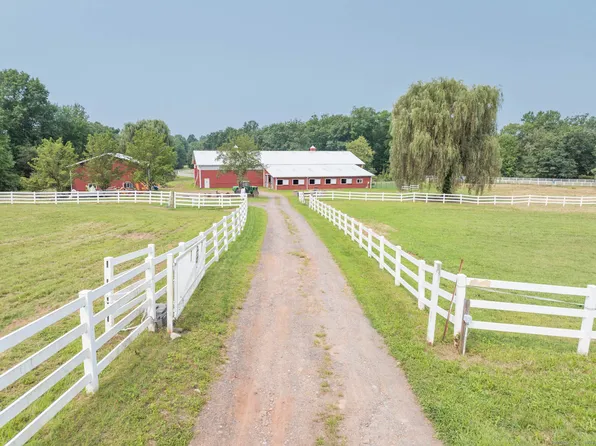 949 North Street, Suffield, CT 06078