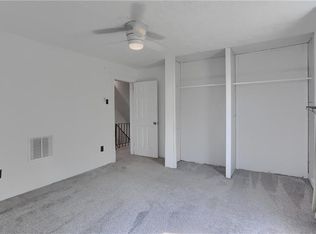 530 Stokes Ave, Braddock, PA 15104