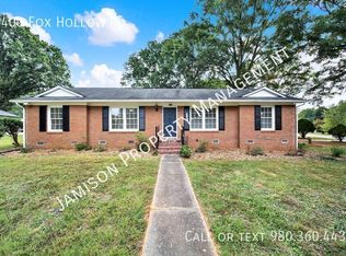 2400 Fox Hollow Rd, Mint Hill, NC 28227