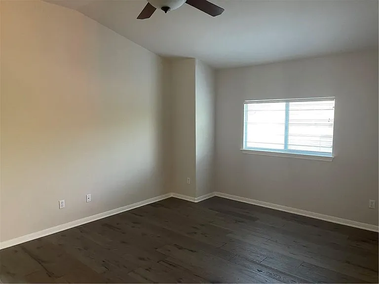 1718 Woodvista Pl — Photo 4