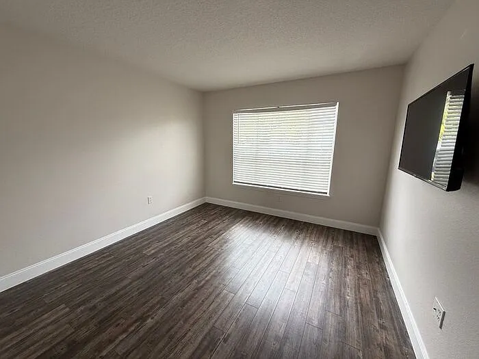8844 Grand Palms Cir #B — Photo 42