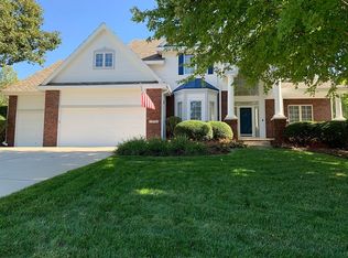 15701 Lake St, Omaha, NE 68116