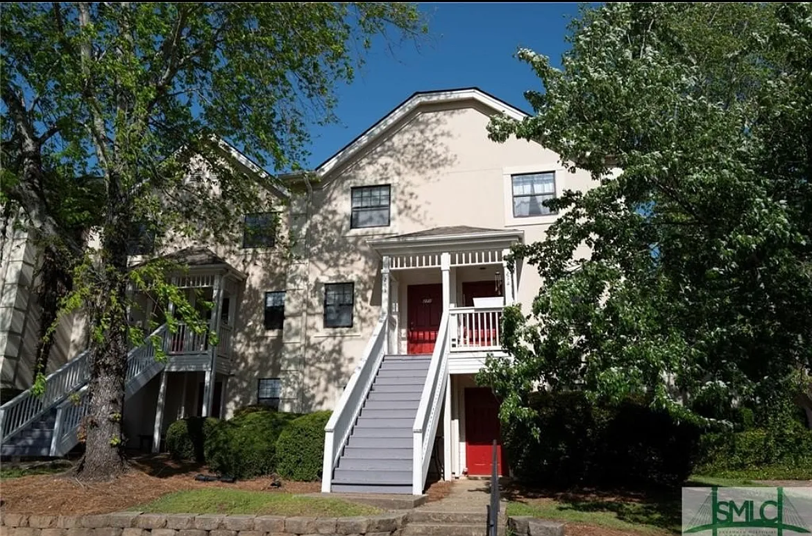 290 Appleby Dr — Photo 1