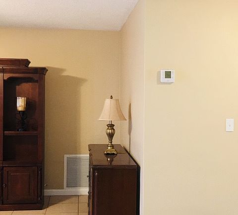 4th image of 5007 NW 51st St