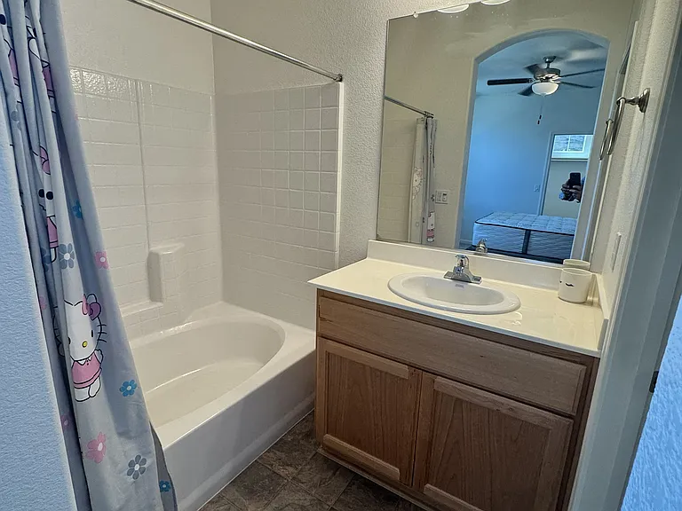 2904 Dillon Ln — Photo 13
