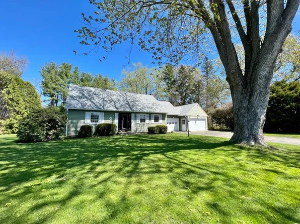 20 Newton Ln, Hadley, MA 01035