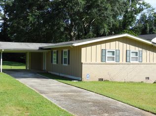 2902 Cambridge Dr SW, Atlanta, GA 30331