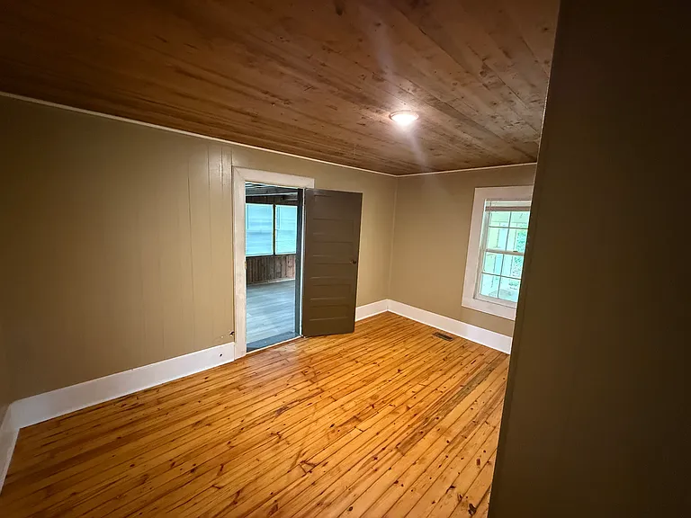 4303 Warrenton Rd — Photo 6