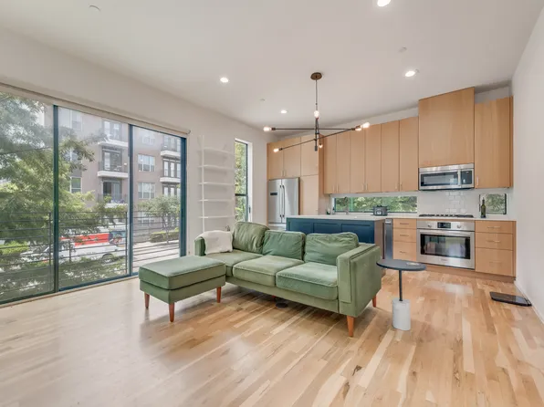 2304 N Garrett Ave #1, Dallas, TX 75206