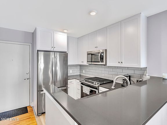 5th image of 1706 Park Ave APT 4C