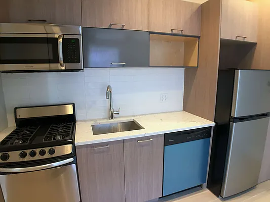 Rented by Uptown Flats LLC | media 11