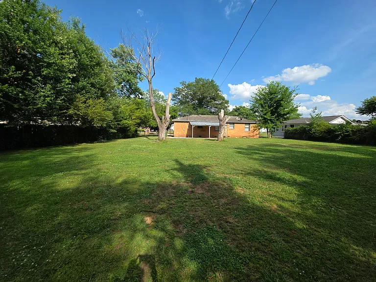 3902 Harwood Ave SW — Photo 13