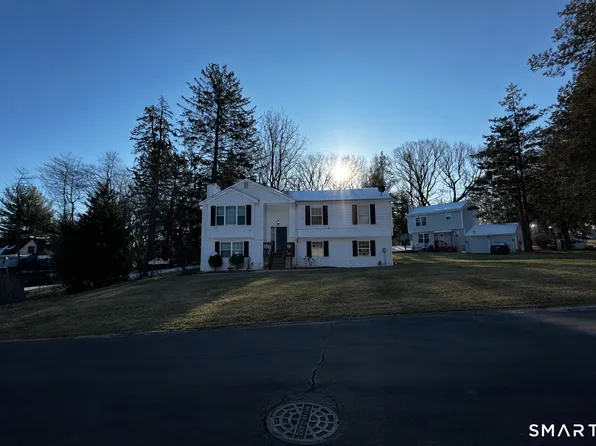 654 Laurel Street #1, East Haven, CT 06512