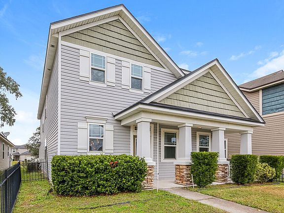 4th image of 3059 Holly Grove Ln