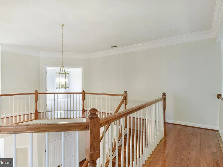 8416 Churchside Dr — Photo 43