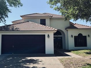 321 Lake Carnegie Ct, Laredo, TX 78041