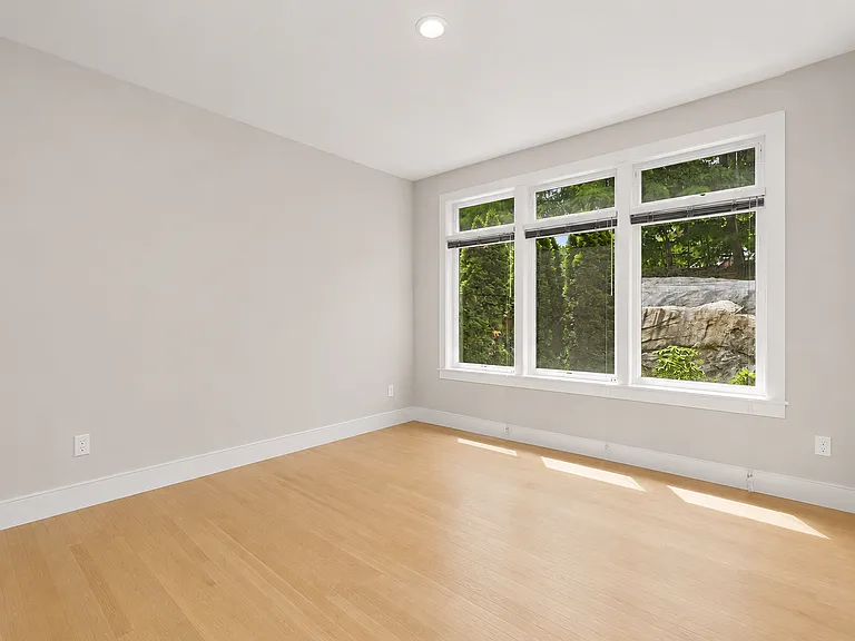 56 Old Field Point Rd #4 — Photo 15