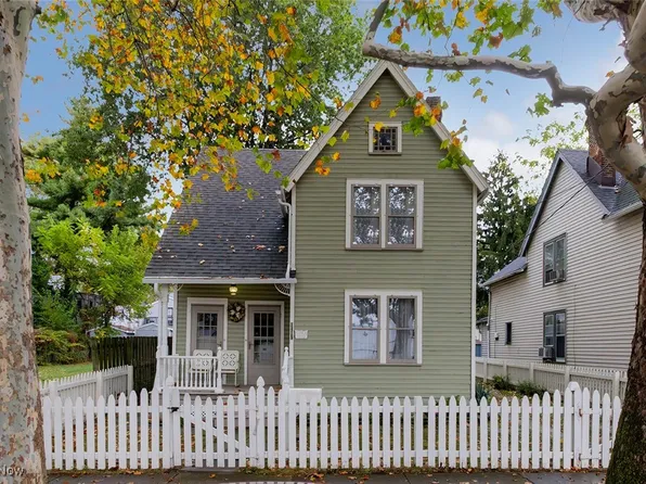 1419 E 51st St, Cleveland, OH 44103