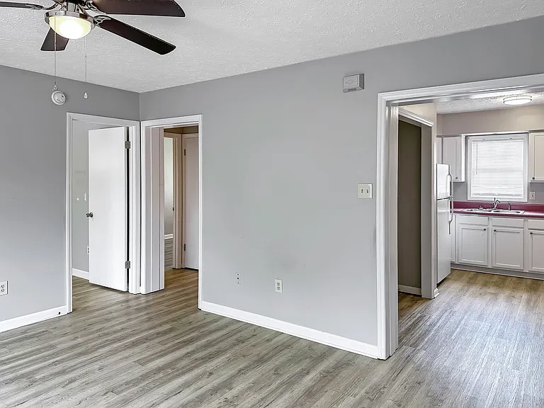 1121 Jackson St #C — Photo 7