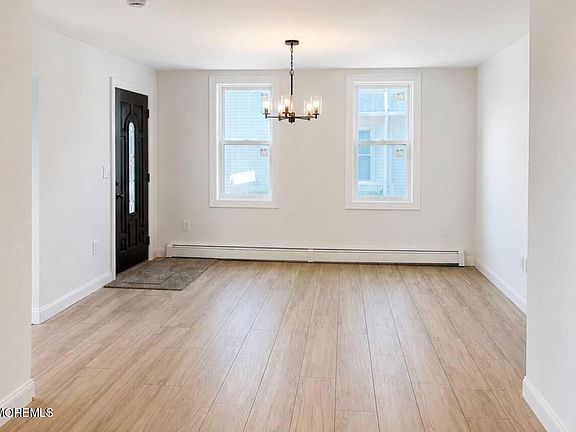2nd image of 248 1st St