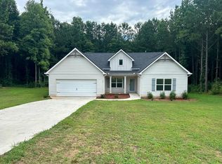 101 Fenwick Manor Dr, Lagrange, GA 30241