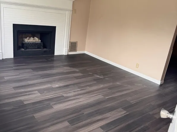 1305 Davis St, Poplar Bluff, MO 63901