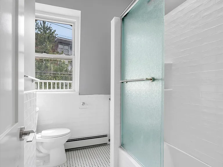 33 Central Dr #2 — Photo 11