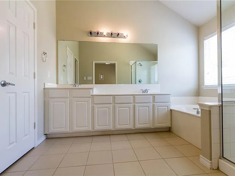 1700 Summerfield Dr — Photo 20