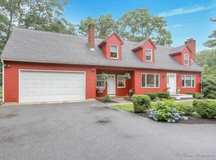21 Ash St, North Andover, MA 01845
