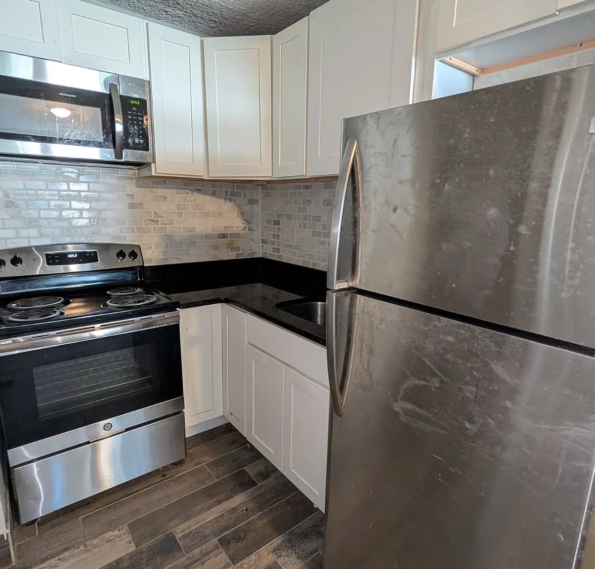 Studio, $1,200 — Photo 4