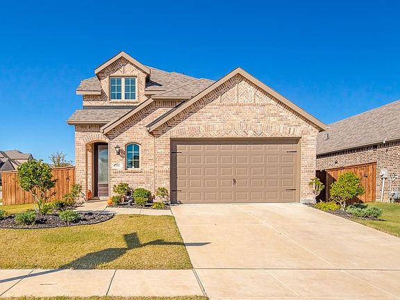 2nd image of 3501 Lilac Dr