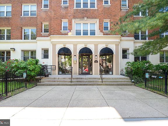 3rd image of 1458 Columbia Rd NW APT 108