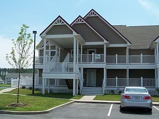 1st image of 9727 Village Ln #9714D