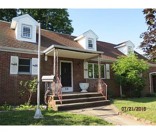 69 Corey St photo 1