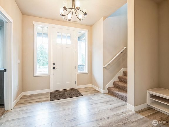 3rd image of 6601 165th ST Court E