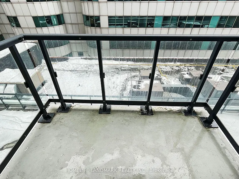 87 Peter St #617 — Photo 30