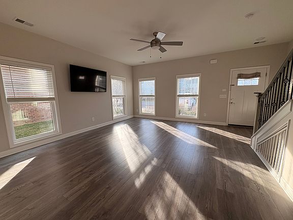 3rd image of 4060 Opal Dr