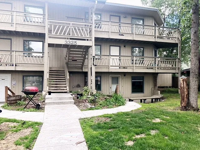 3325 Boniface Pkwy — Photo 2